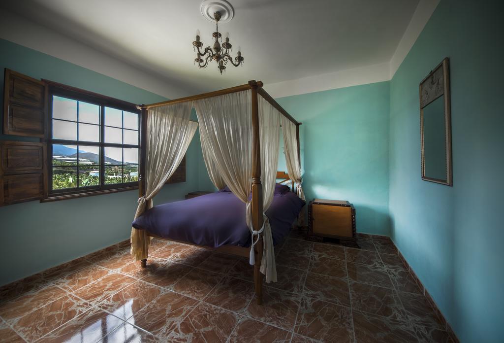 Apartamentos Finca La Cruz Tazacorte Room photo
